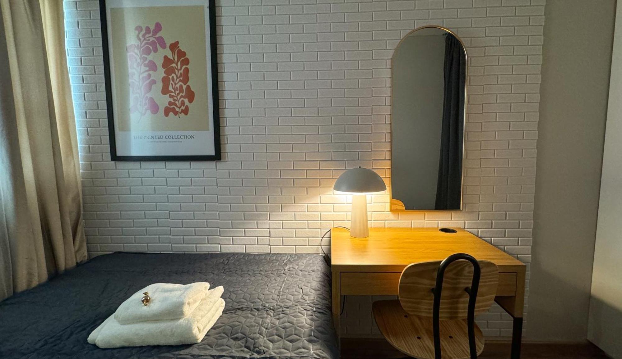 A2 - - Haven - Two Shared Bathrooms *