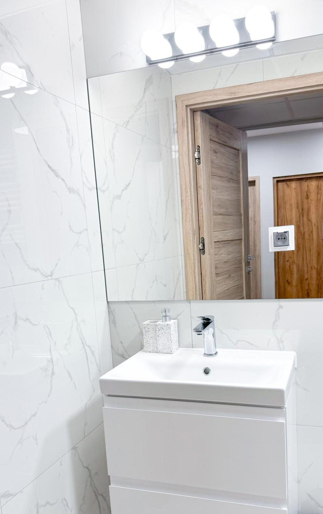 Apartment A2 - - Haven - Two Shared Bathrooms *