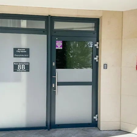 A2 - Prince Room - Warsaw City Haven - Two Shared Bathrooms Exterior photo
